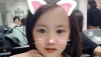 娱乐吃瓜酱可爱的女儿,可爱女儿萌态十足，萌化网友心